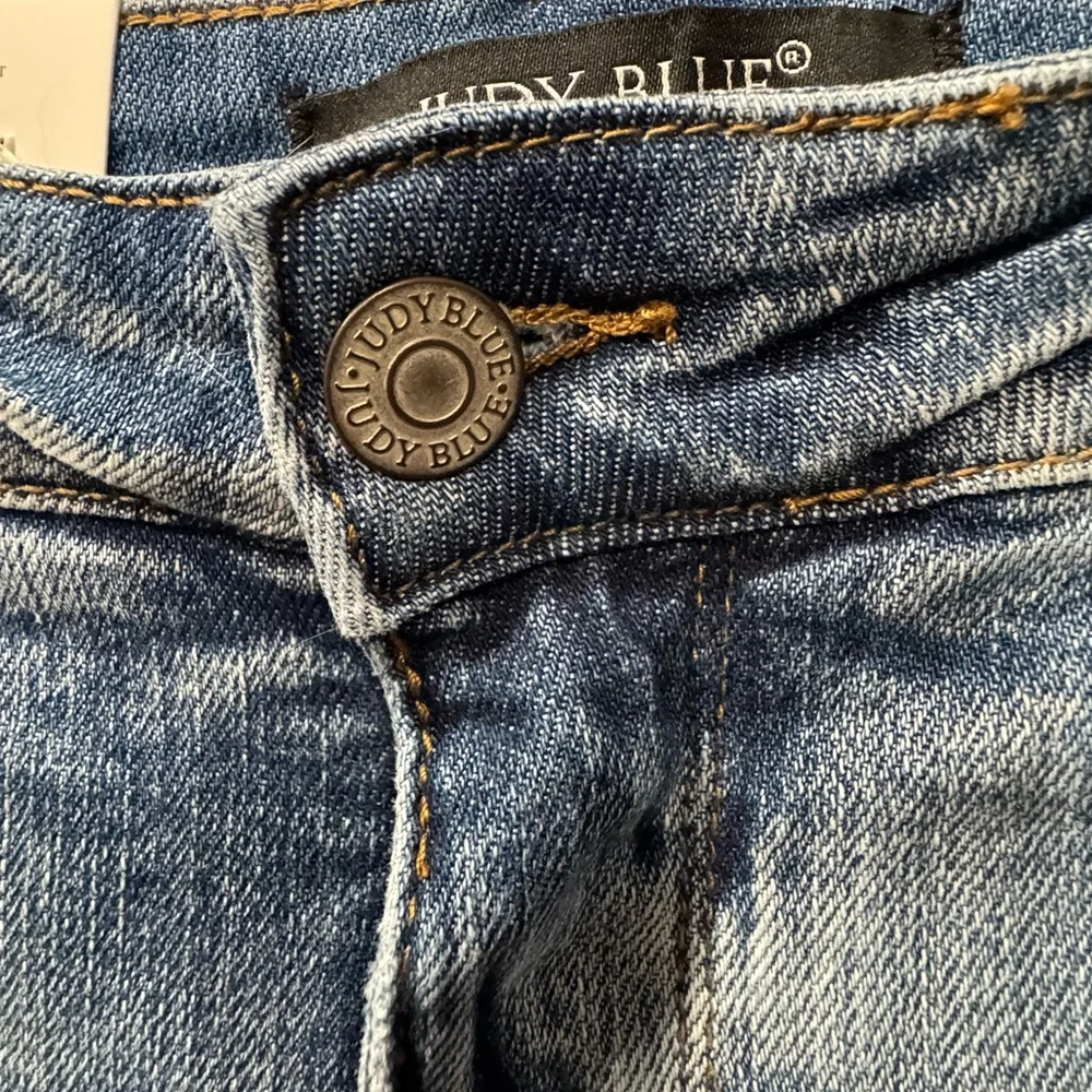 Judy Blue Stylish Blue Flare Women's Jeans - Picture 10 of 15